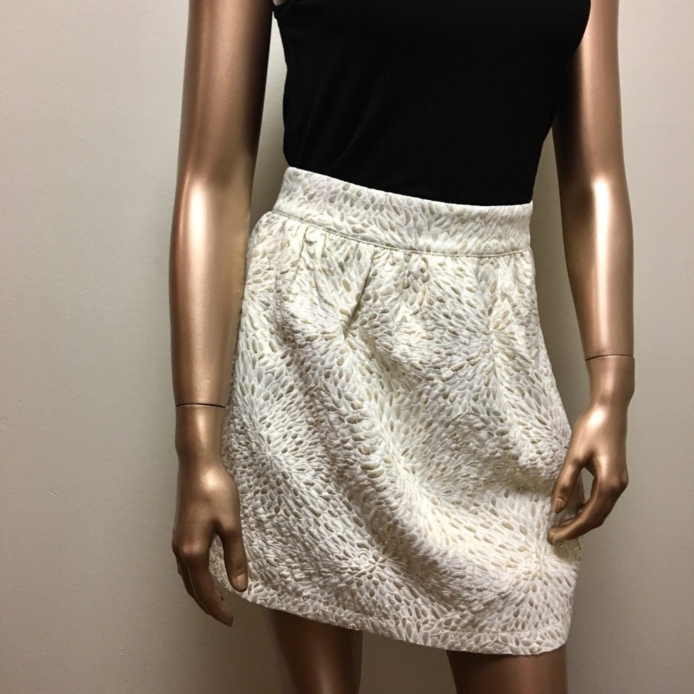 ✨Cream & Gold Skirt✨ NWOT